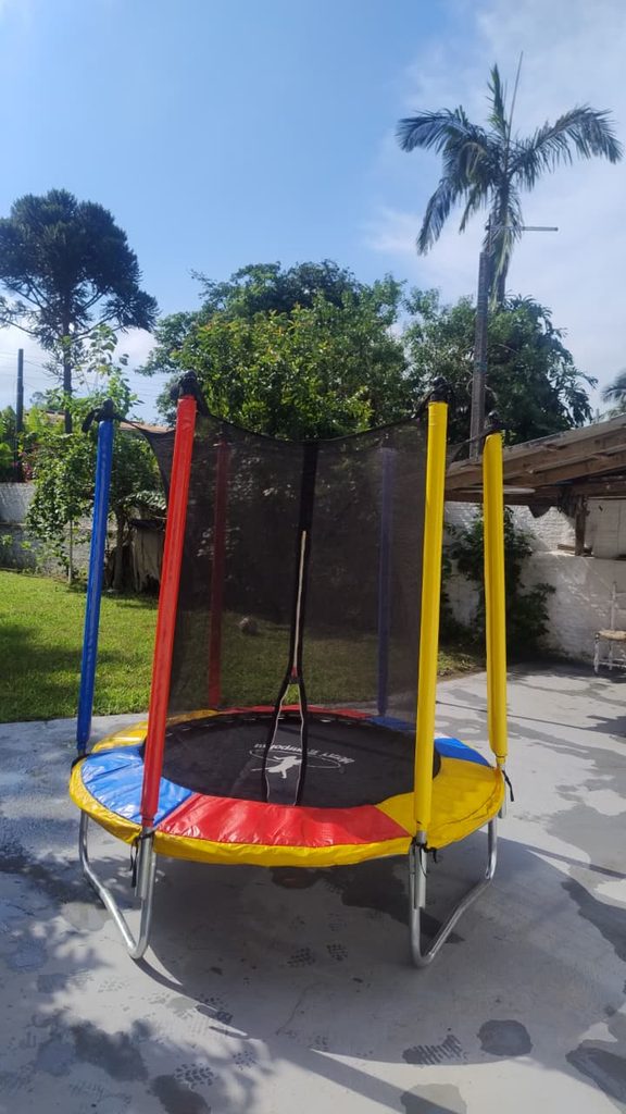 Aluguel de Cama Elástica 1,80m em Florianópolis | Bombando Brinque
Aluguel de Cama Elástica 1,80m com tela de proteção em Florianópolis e Grande Florianópolis. Ideal para festas infantis e espaços menores. Consulte!